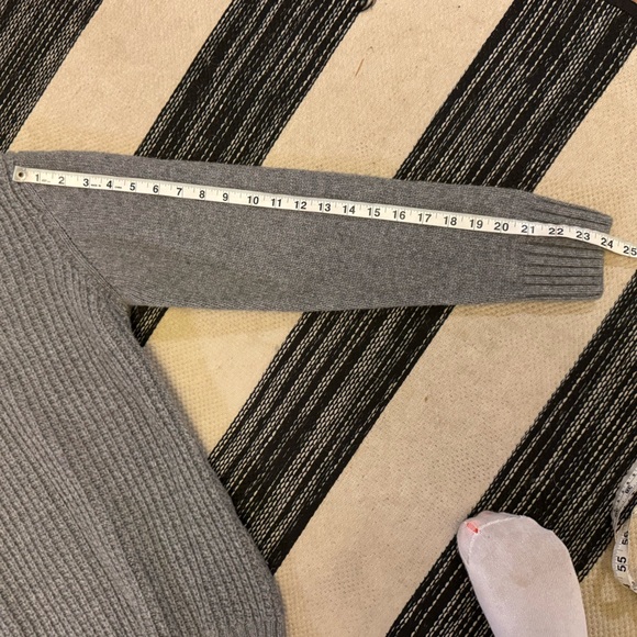 Daniele Blasi Men's Gray Wool Blend Shawl‎ Collar Knit Pull Over Sweater Size M - Picture 9 of 10